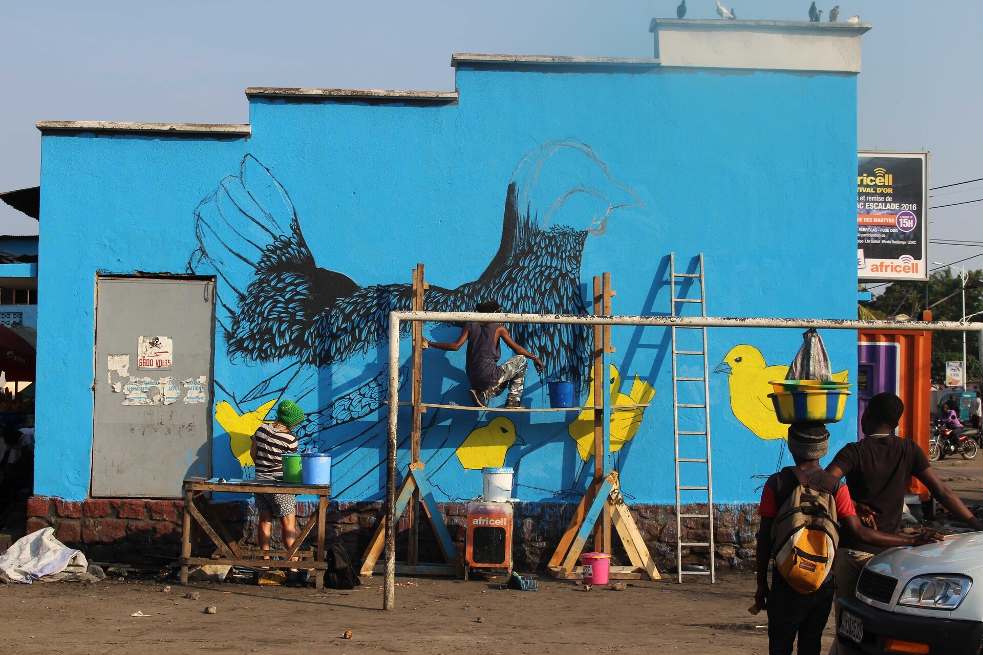 Batela Ngai, mural painting as part of the Urban Museum, collaboration between Oyo Project with Moise Mulumba, Lingwala, Kinshasa 2016. Photo by Moise Mulumba.
